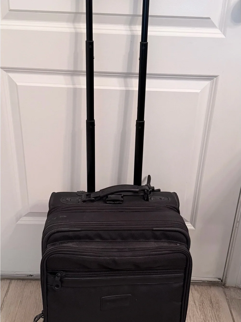PATHFINDER Computer Carry on Professional Business Bag weekend wheels Ballistic
